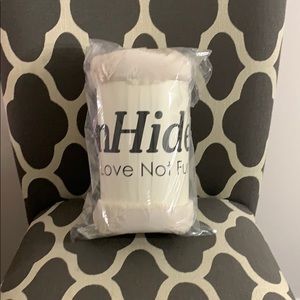 UnHide Cream Color Blanket
